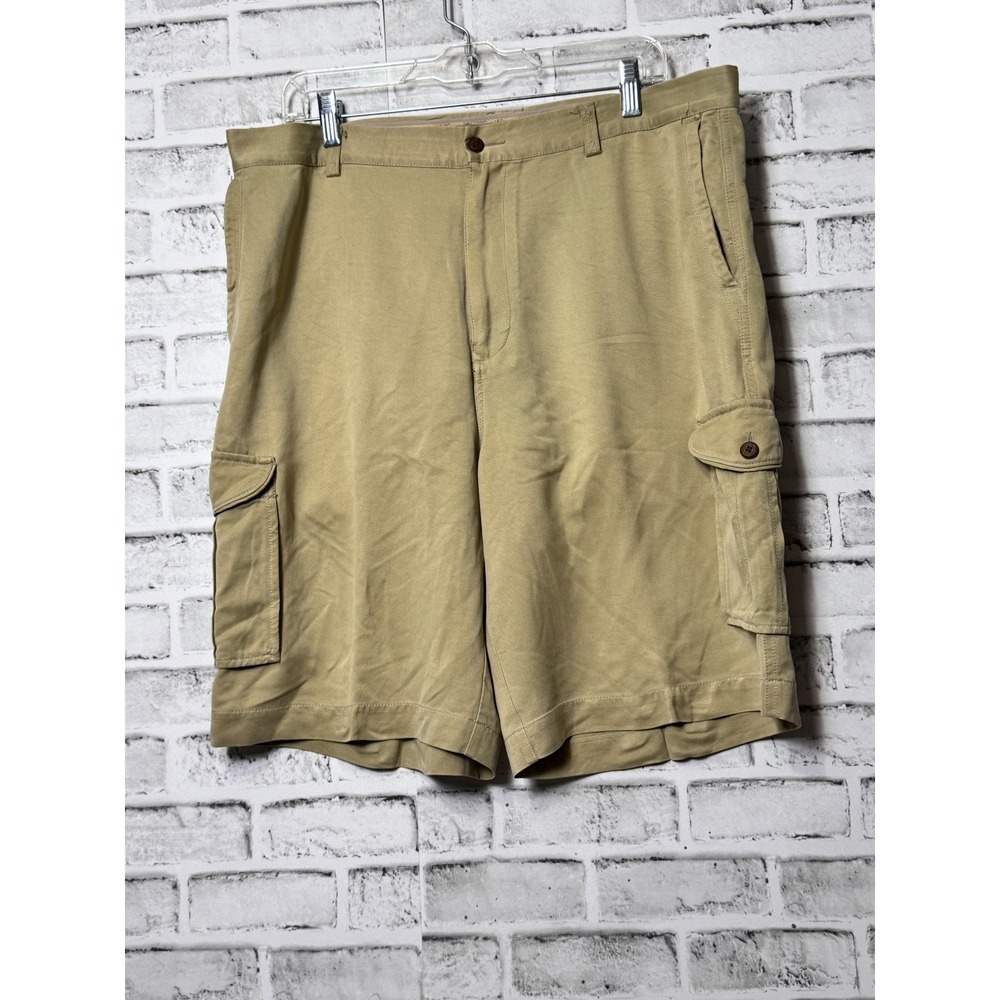 Tommy Bahama Relax Mens 36 Khaki Tan 100% Silk Cargo Shorts 9 Inch Inseam 330